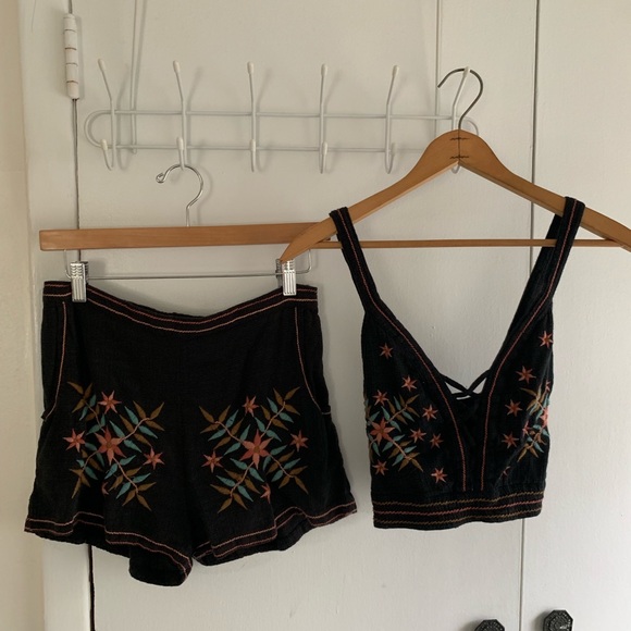 2 Piece Short Set - Picture 1 of 5